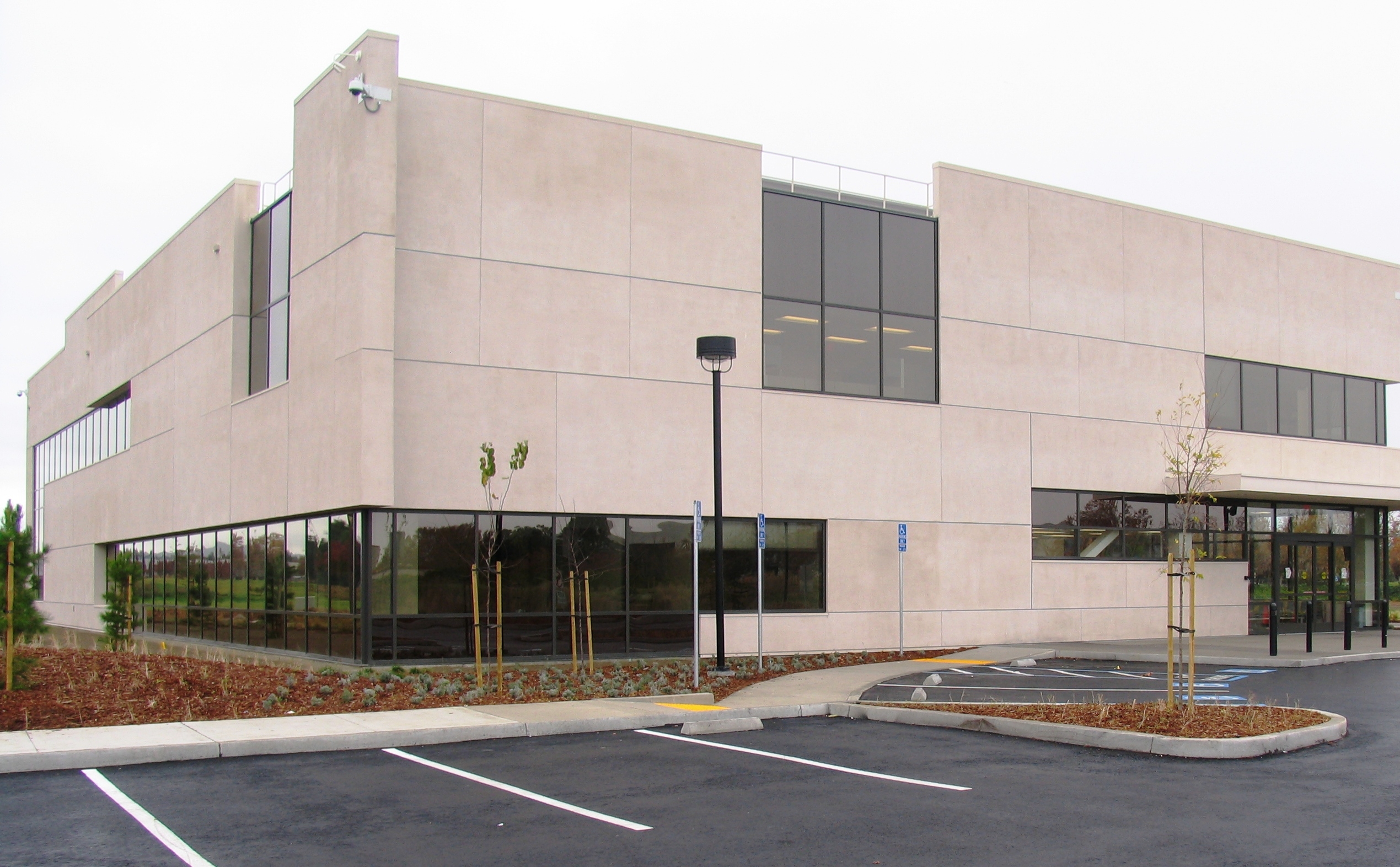 Lab bldg 22 Nov 09.JPG